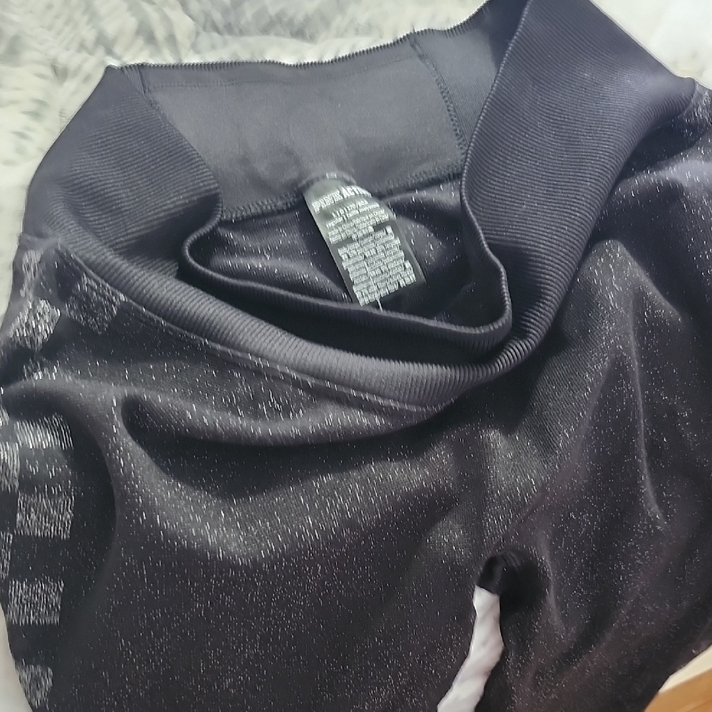 PINK Victoria's Secret Black Sparkle Leggings - Picture 5 of 5